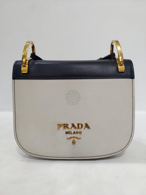 Prada pionnière discount leather shoulder bag